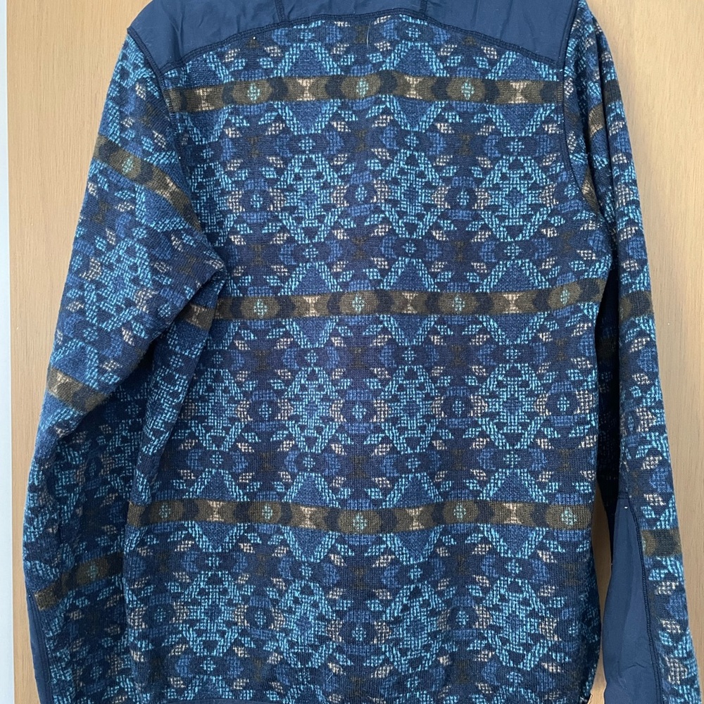 Columbia Blue Patterned Pullover - image 4